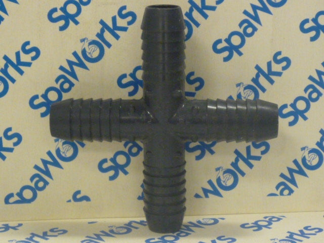 100718 Cross Barbed 3/4"